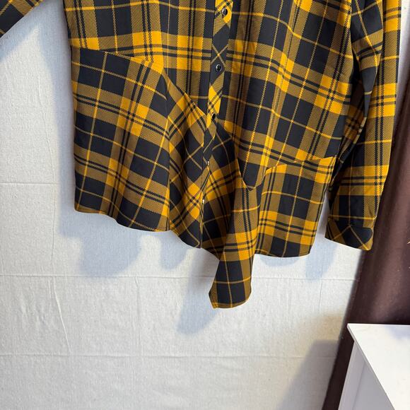 Susan Graver Size M Black Yellow Plaid Button Up Blouse Shirt Uneven Hem - Picture 4 of 12